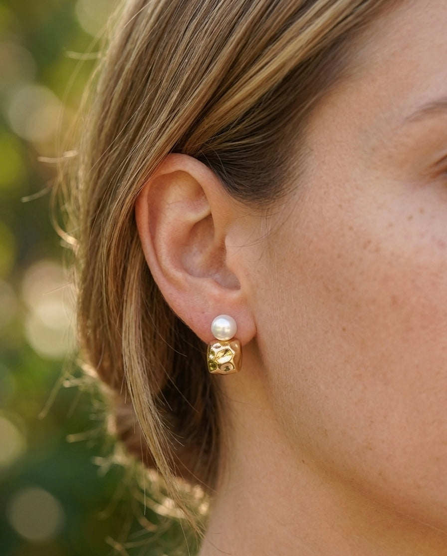Artifact Pearl Studs