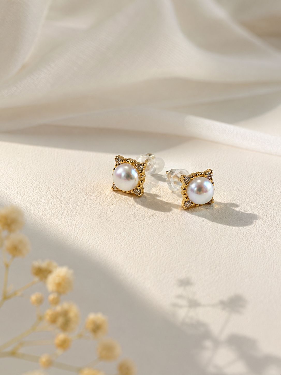 Dazzling Pearl Studs