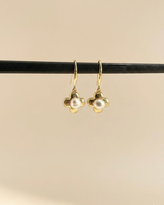 The Petal and Pearl Drop